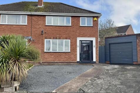 Barn Close Halesowen 1.jpg