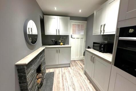 grace road kitchen 1.JPG