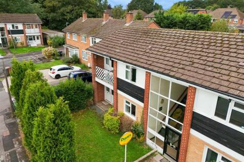 9 Frankton Close 4.jpg