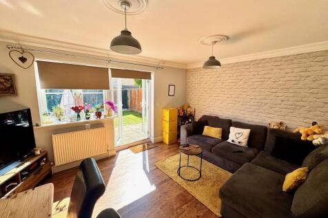 Otter Close, Stowmarket, Suffolk, IP14 photo 3