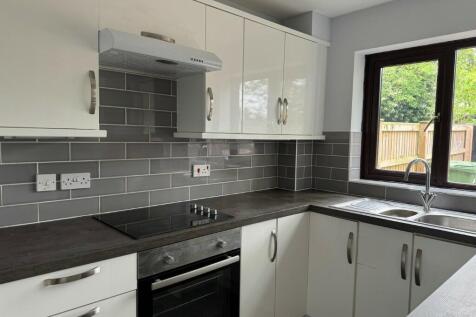 Trowbridge Road, Hilperton, Wiltshire, BA14 photo 3