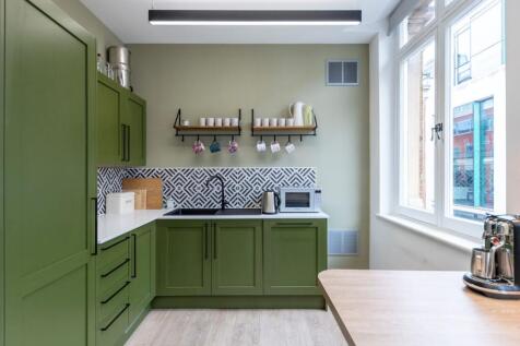 17 to 18 great pultney street 3383 kit.jpg