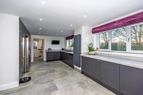 kitchen 1 SAPL3669-20251124-DxO_DeepPRIME XD2s.jpg