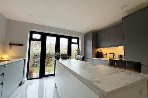 Laurus Close, Waterlooville photo 5