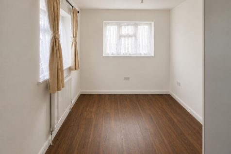 room pic 2.png