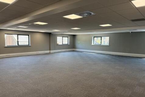 Office to rent Image 3