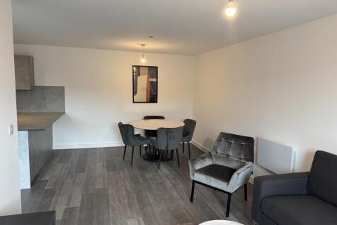 Berkeley Square, 321 Ordsall Lane, Salford photo 3