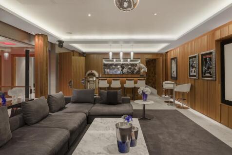 10 bed, 8 bath House in London - Photo 18