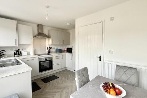 Kitchen/dining ro...