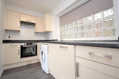 Doddinghurst Road, Brentwood, Essex, CM15 photo 5