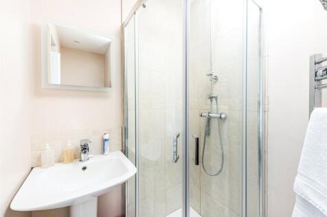 Bedroom Two En Suite