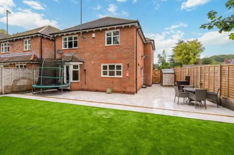 7 Bretby Close_4.jpg