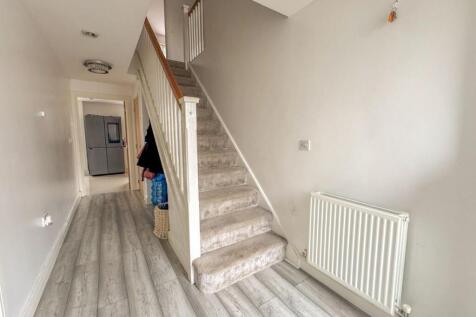 Chetwynd Drive - Image-17.jpg