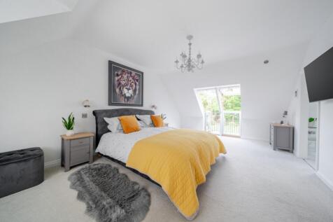 1294613-7-682b9bfbbe54a-ARW-