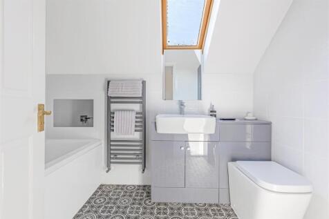 Family Bathroom with TV