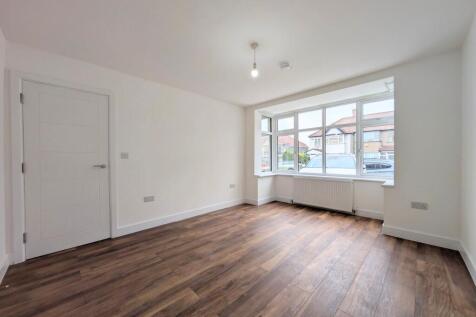 Garrick Road, Greenford, UB6 photo 5