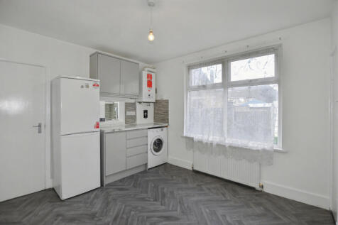 224 Prince Regent Lane, Plaistow, London E13 8SE