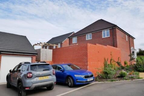 DETACHED SINGLE GARAGE