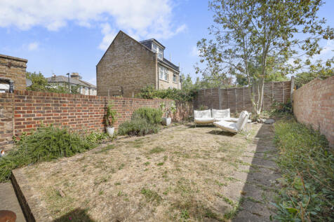 13 Scarborough Road, London, N4 photo 4