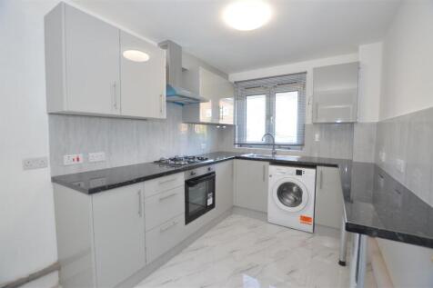 8 Grafton Close kitchen.JPG