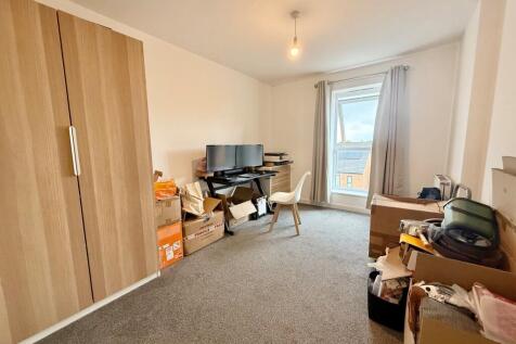 Langsett Court, Warrington, WA5 photo 4