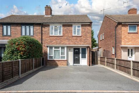 Addlestone, KT15 - property photo