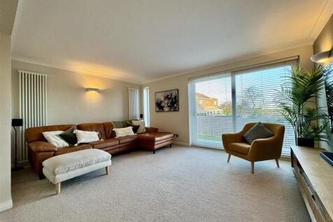 OPEN PLAN LIVING DINING ROOM