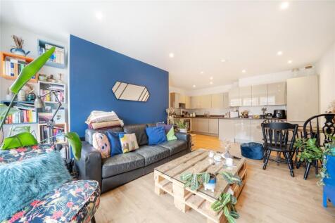Living Room/Kitchen