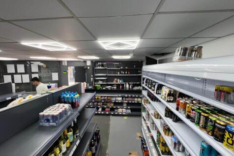 Commercial Property to rent Image 4