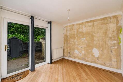 27 Baffin Terrace Dundee-2.jpg