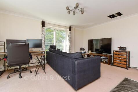 Lounge / Kitchen