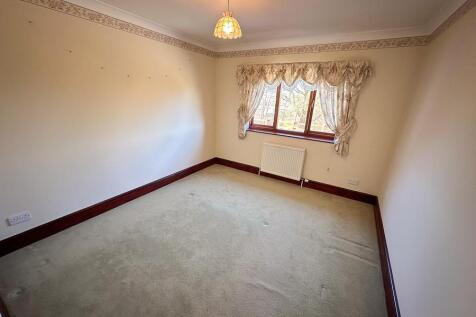 REAR DOUBLE BEDROOM 3