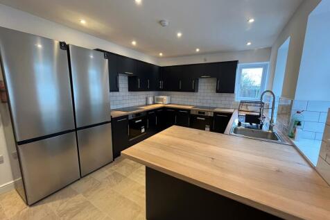 Room 6, West Hill Drive, Mansfield, NG18 photo 4