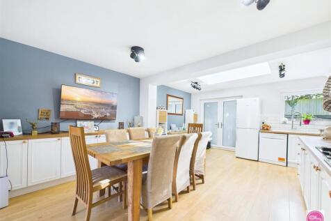 Toulmin Drive, Swadlincote (6).jpg