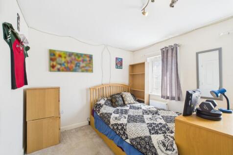 CAM02023G0-PR0153-STILL020