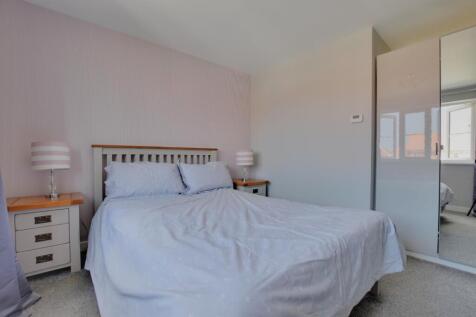 bedroomone.jpeg