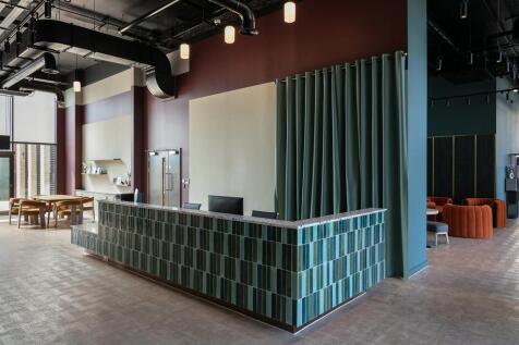 Lobby &amp; Concierge