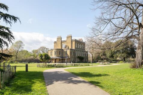 The Lodge, N16