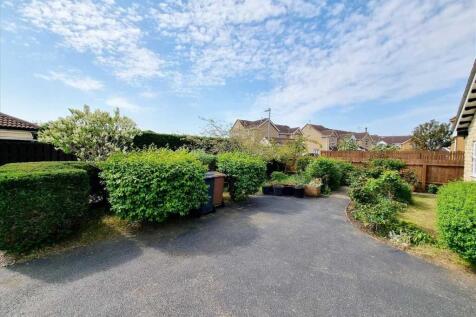Front Garden:
