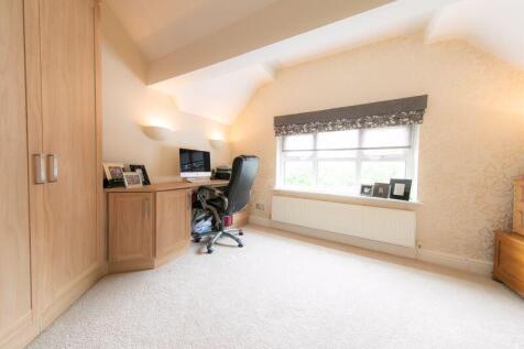 Bedroom 6/Home office