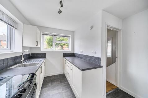 3 Claverley Crescent, Shrewsbury, SY1 4QX photo 4