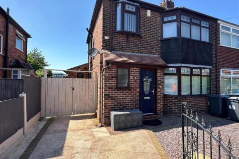 40 Fern Lea Crescent.jpg