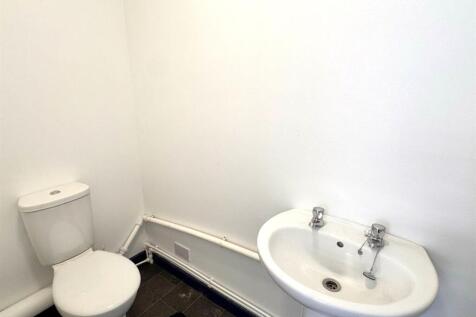 WhatsApp Image 2025-04-14 at 10.22.47_e79ee352.jpg