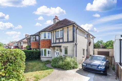Epsom, KT17 - property photo
