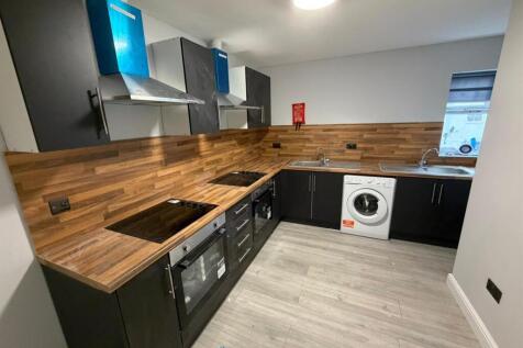communal kitchen.jpg