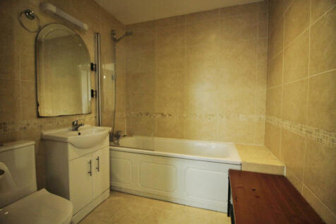 Bathroom.JPG