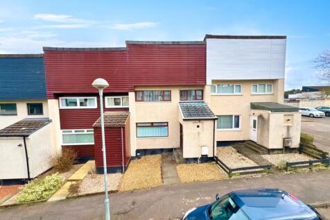 Treesbank, Kilwinning  Three Bedroom terraced home