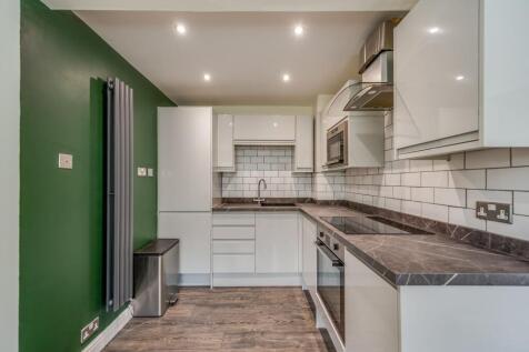 KITCHEN, DINER AND LIVING ROOM