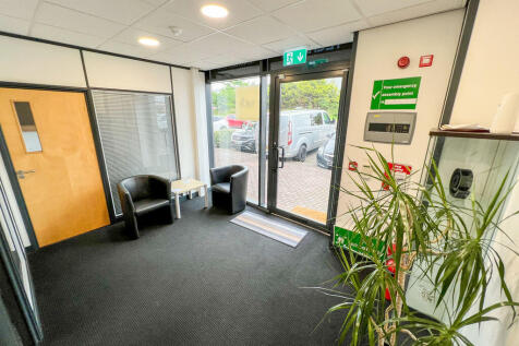 Lobby, Unit B3, Eden Park