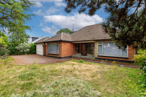 74 Bracken Drive, Chigwell, Essex, IG7 5RD